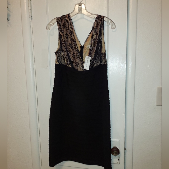 Women's lace bodice - Picture 4 of 5